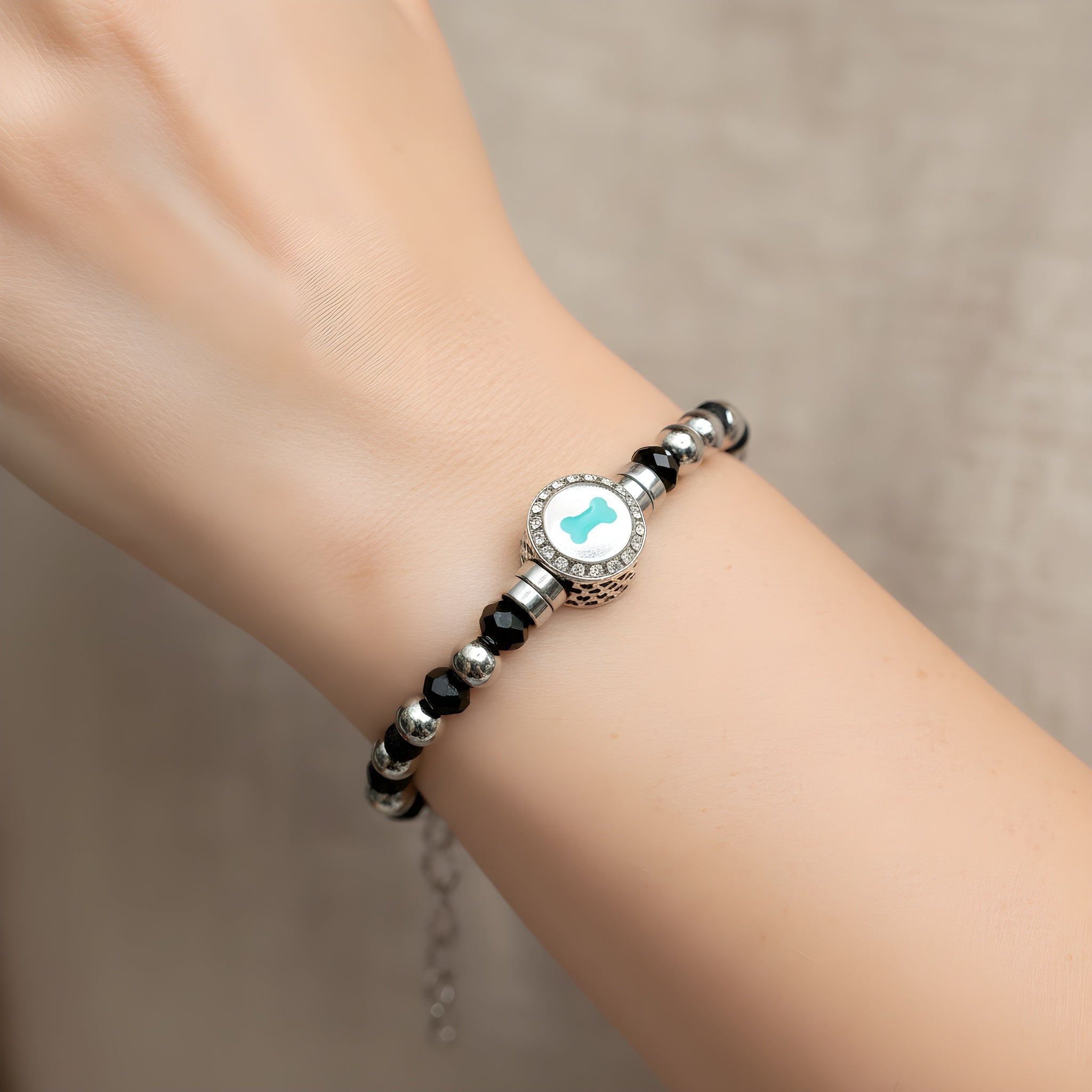 bracciale onice con charm verde acqua regolabile 16-20 cm