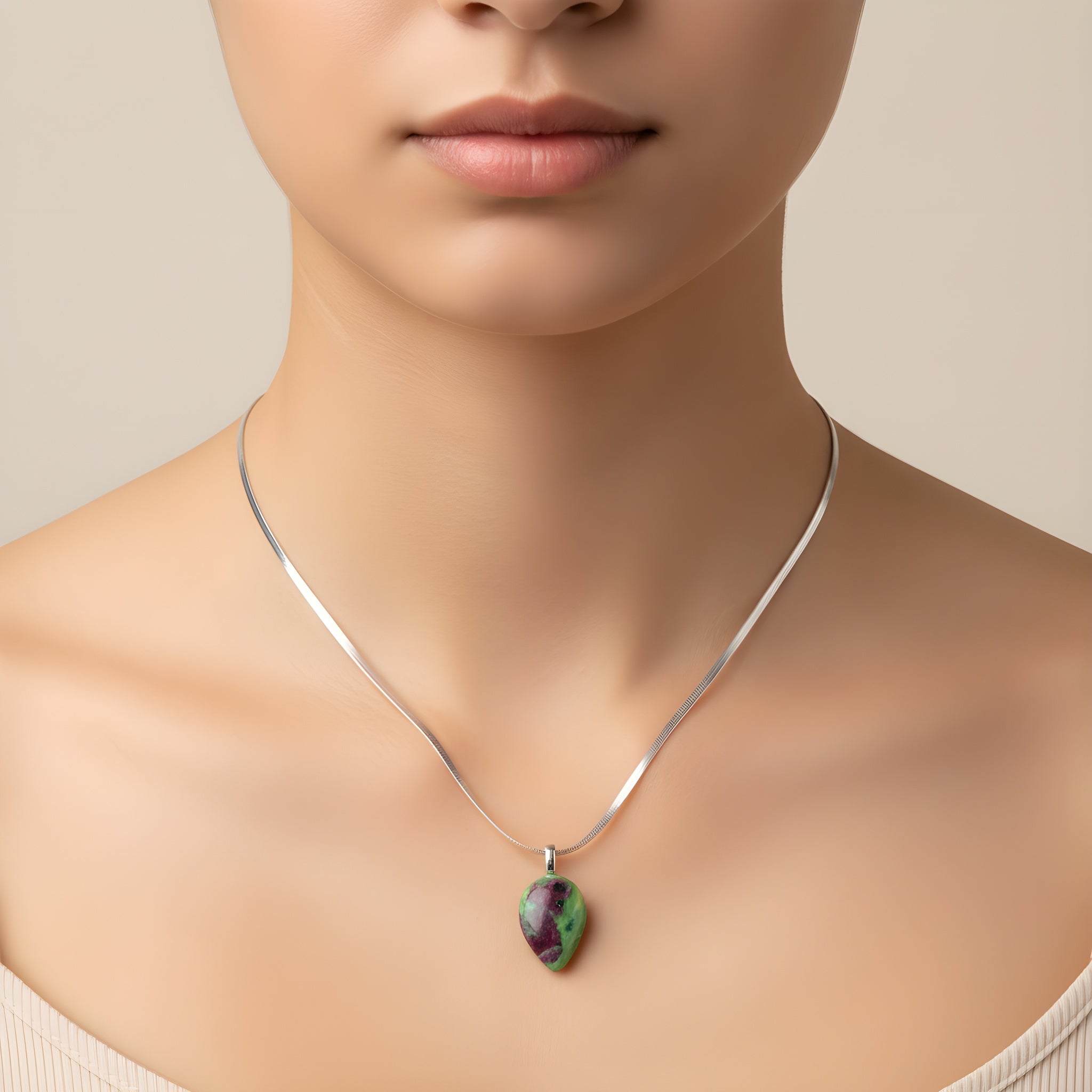 Collana Ruby Zoisite goccia 32×22 mm SharifaCrystals®