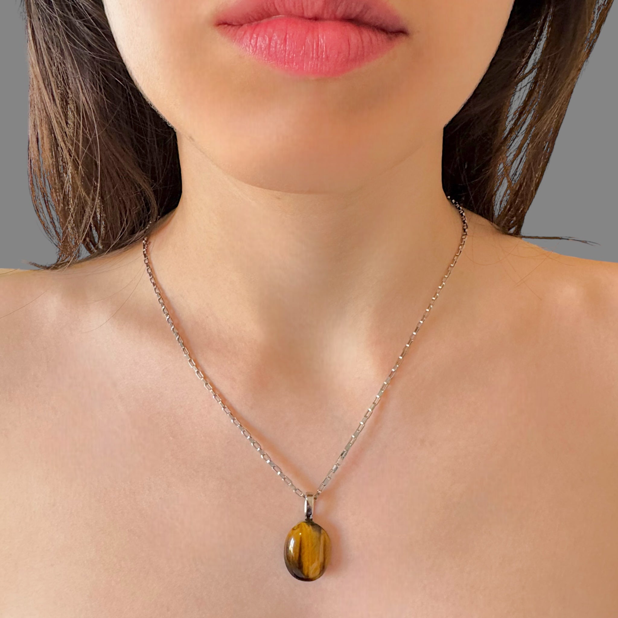 Collana occhio di tigre 21x17 mm Sharifa Crystals